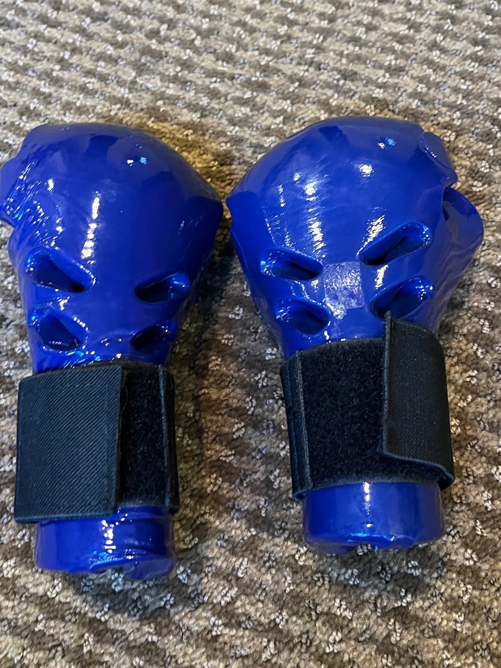 💙Sparring gloves. Protective gear for martial arts. Children size S. EUC!💙